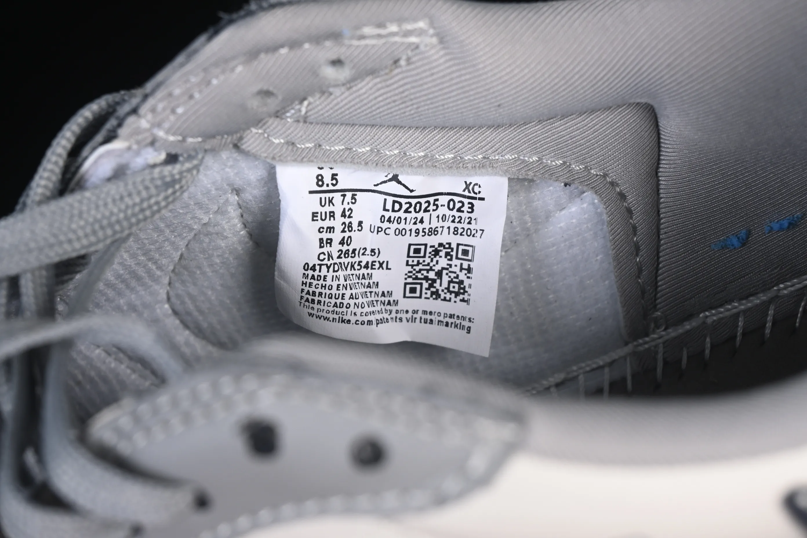All categories Air Jordan Jordan series basketball shoes Air Jordan 1 Low High-end customized low-top sneakers Travis Scott x Fragment Design x Air Jordan 1 Low OG SP AJ1 Joe 1 Gucci joint smoke gray dark blue hook low-top cultural casual sneakers LD2025-023